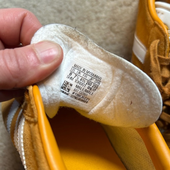 Adidas Gazelles (size 8) - Picture 3 of 4